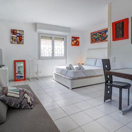 Los Globos Beach Studio By Hello Homes Sitges Eksteriør billede