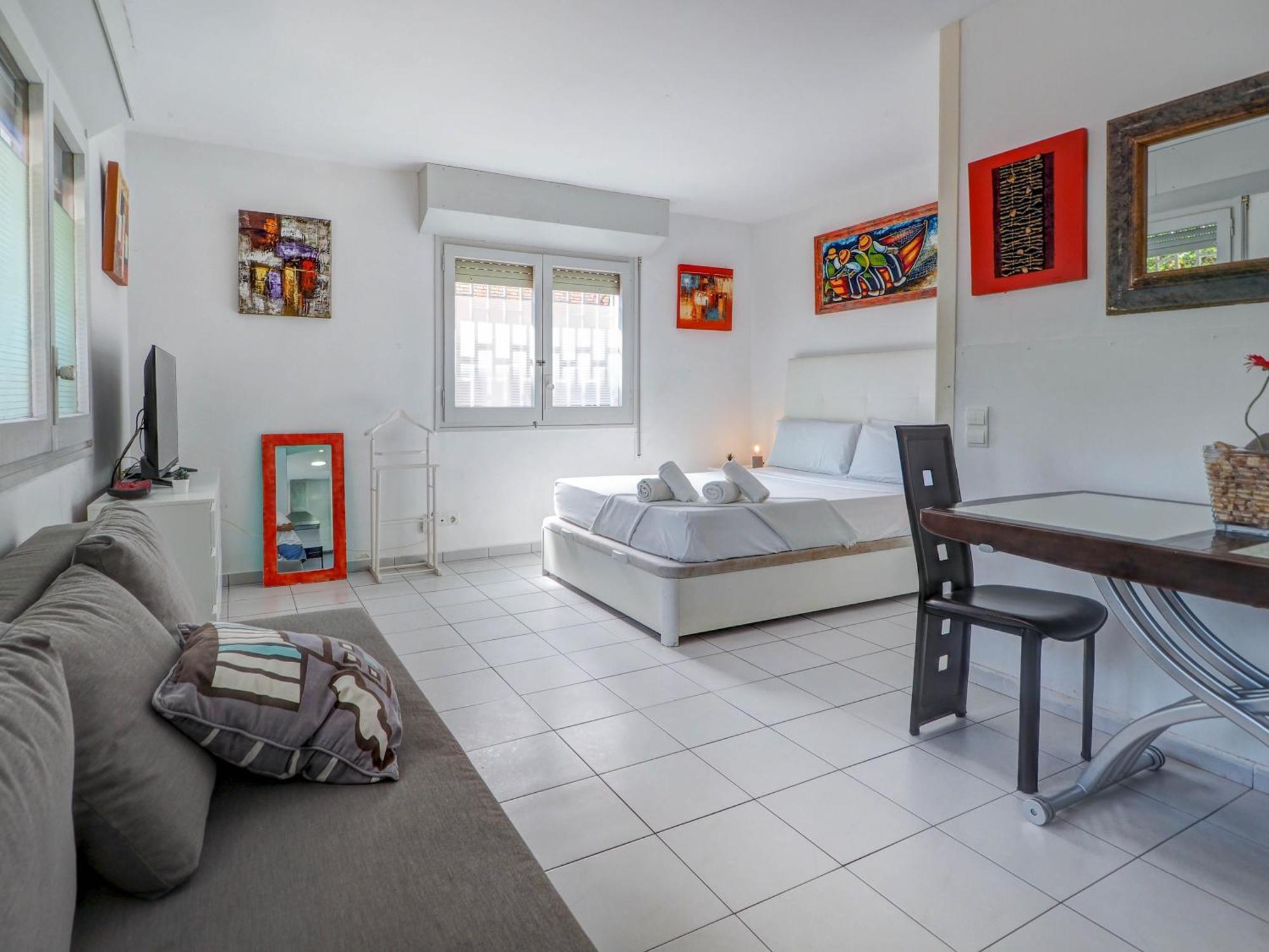 Los Globos Beach Studio By Hello Homes Sitges Eksteriør billede